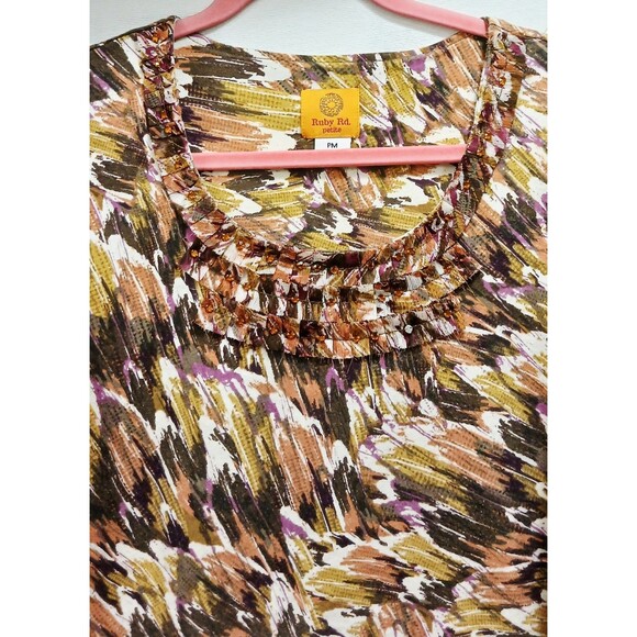 Ruby Rd Petite Women's Top Geometric Print 3/4 Sleeve Embellished Neck Neutrals - Picture 5 of 6